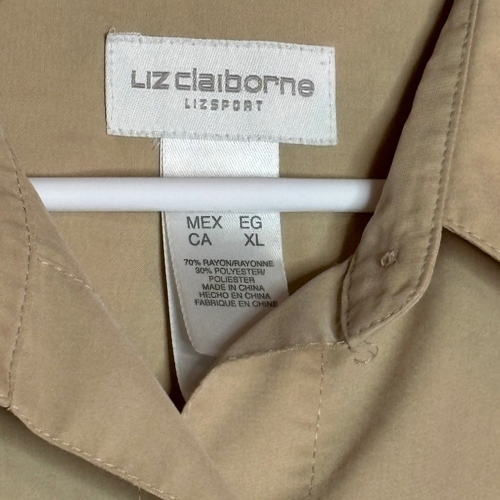Liz Claiborne Lizsport Women's Shirt XL Tan Button Up Long Sleeve Women's - Picture 4 of 4